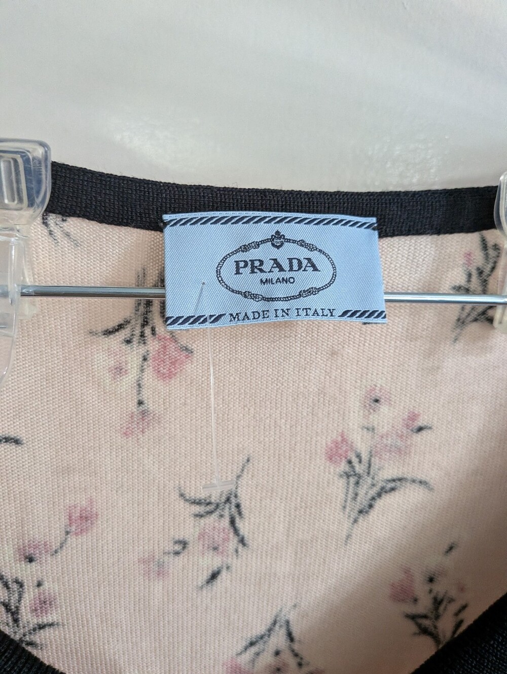 Prada Pink Floral Short-Sleeve Top with Black V-Neck Collar - Picture 3 of 5